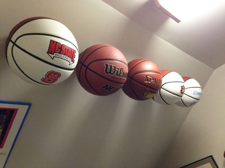 Basketball/Soccer Ball Mount-Basketball/Soccer Mount-Sports Displays